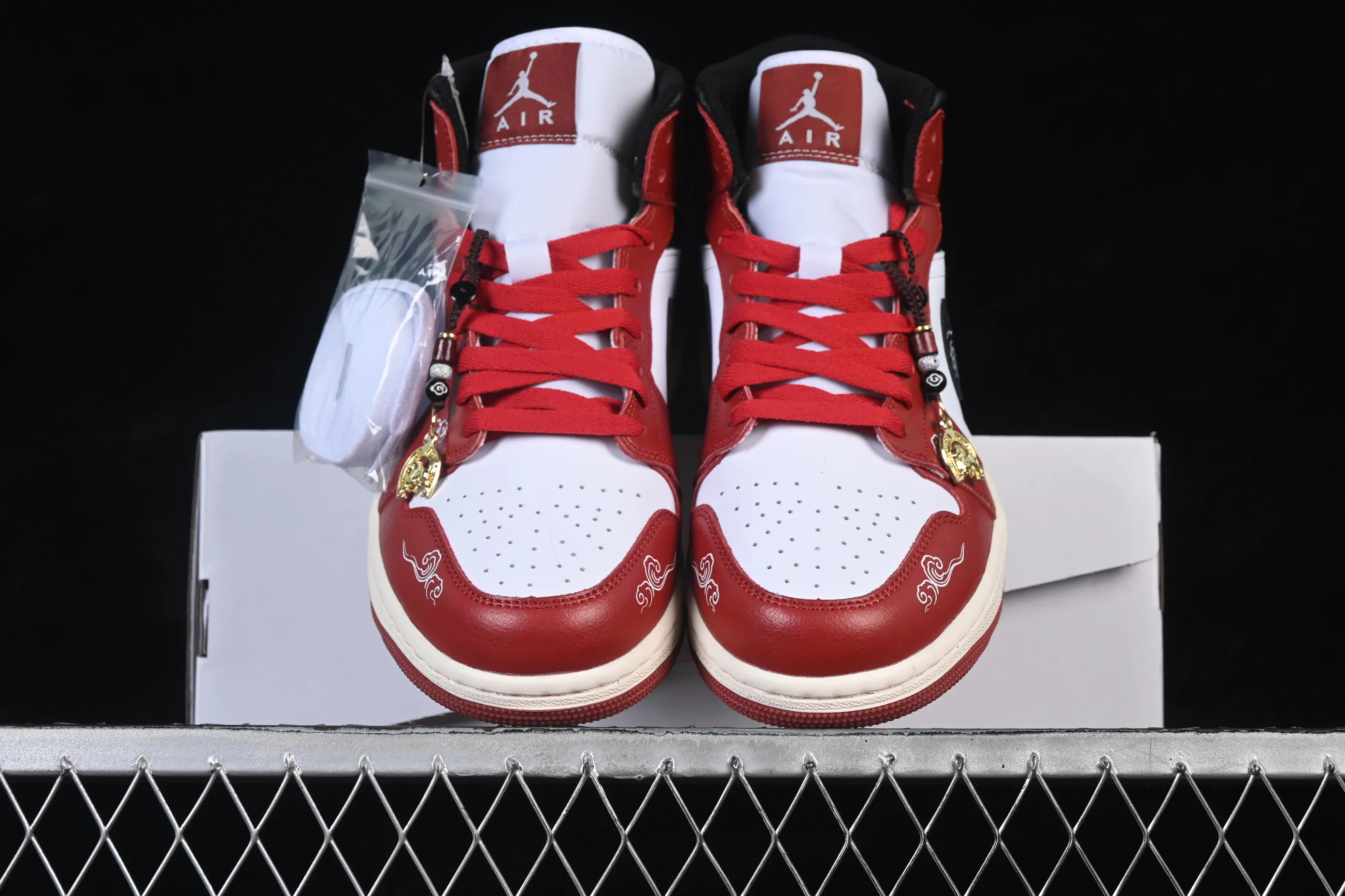 All Categories Air Jordan Jordan Series Basketball Shoes Air Jordan 1 Mid Air Jordan 1 Mid AJ1 Joe 1 Year of the Horse Limited Chinese Cultural Leisure Sneakers DQ8426-105
